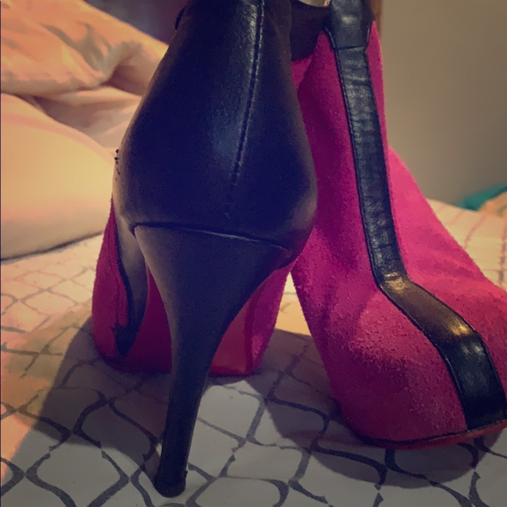 Christian louboutin red bottoms size 11